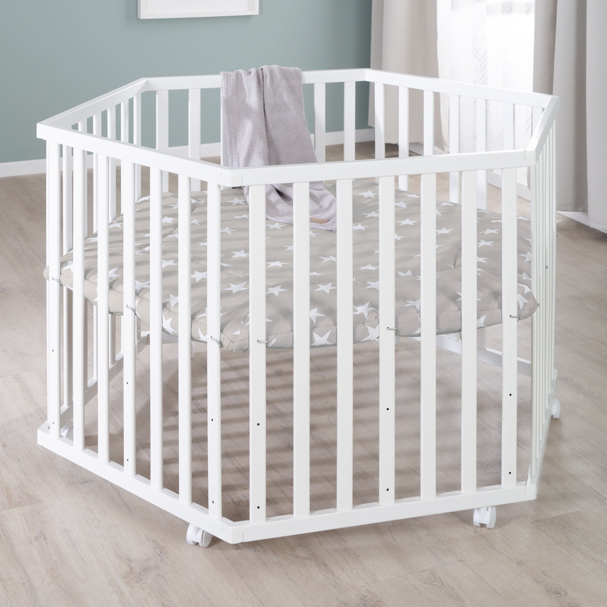 Roba 0232WEV190A Laufgitter 6-eckig Little Stars weiß - Bild 5 Roba 0232WEV190A Laufgitter 6-eckig Little Stars weiß - Produktbild 5