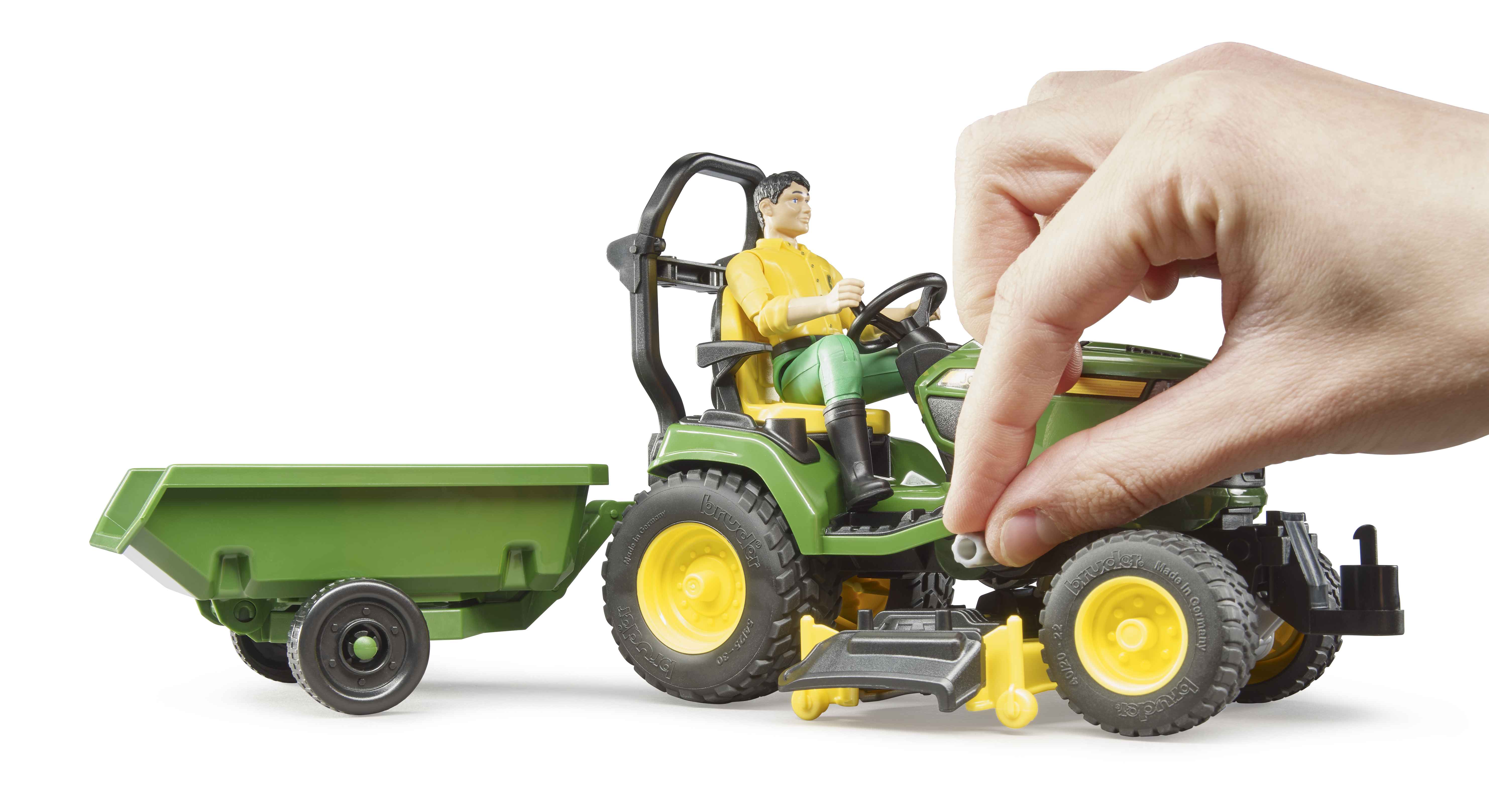 BRUDER 62104 - Bworld John Deere Rasentraktor mit Anhänger und Gärtner - Bild 6 BRUDER 62104 - Bworld John Deere Rasentraktor mit Anhänger und Gärtner - Bild 6