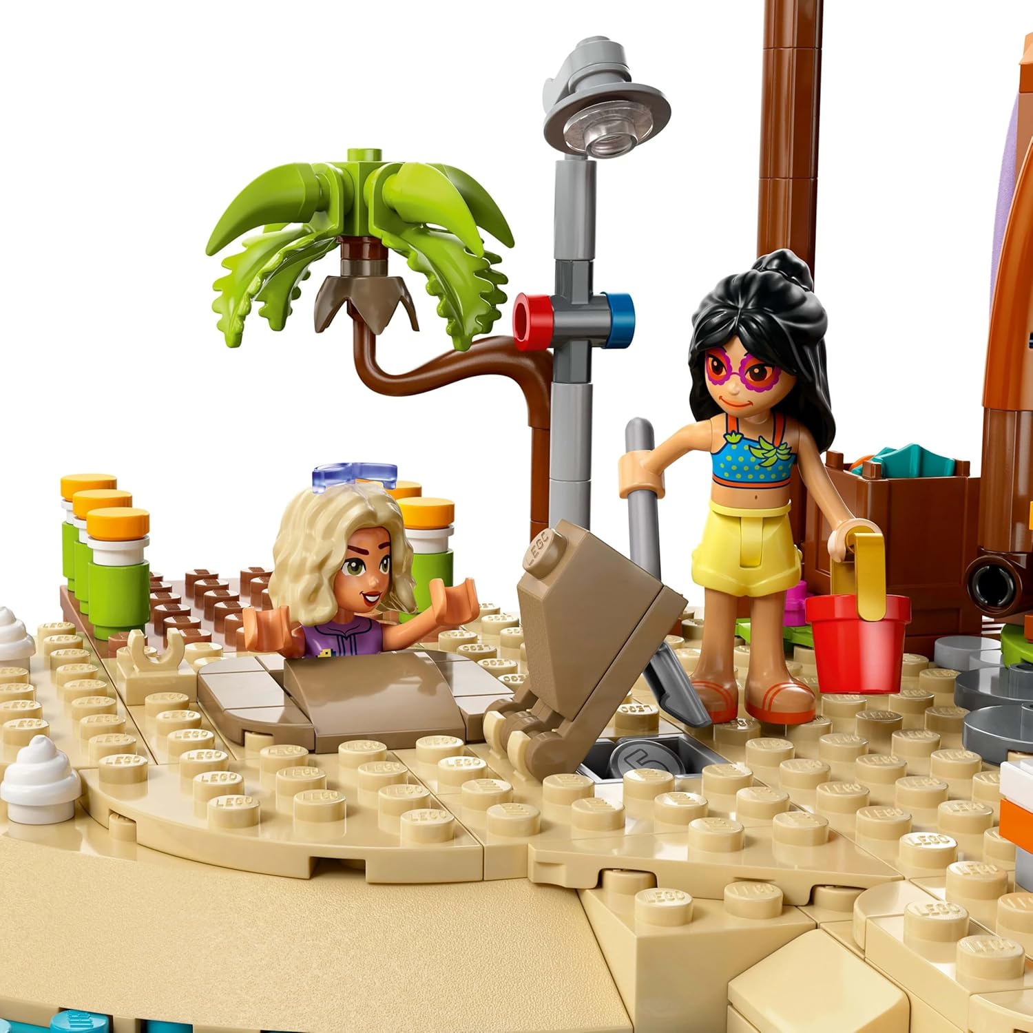 LEGO® Friends 42673 Familienurlaub im Strandresort Spielzeug, Person