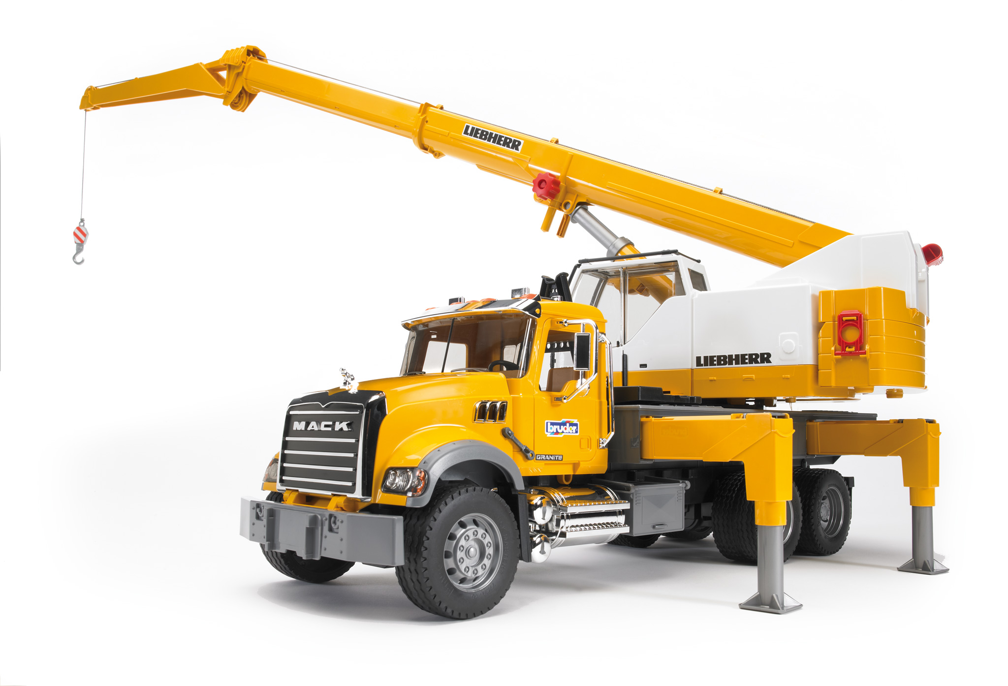 BRUDER 02818 - MACK Granite Liebherr Kran-LKW - Bild 3