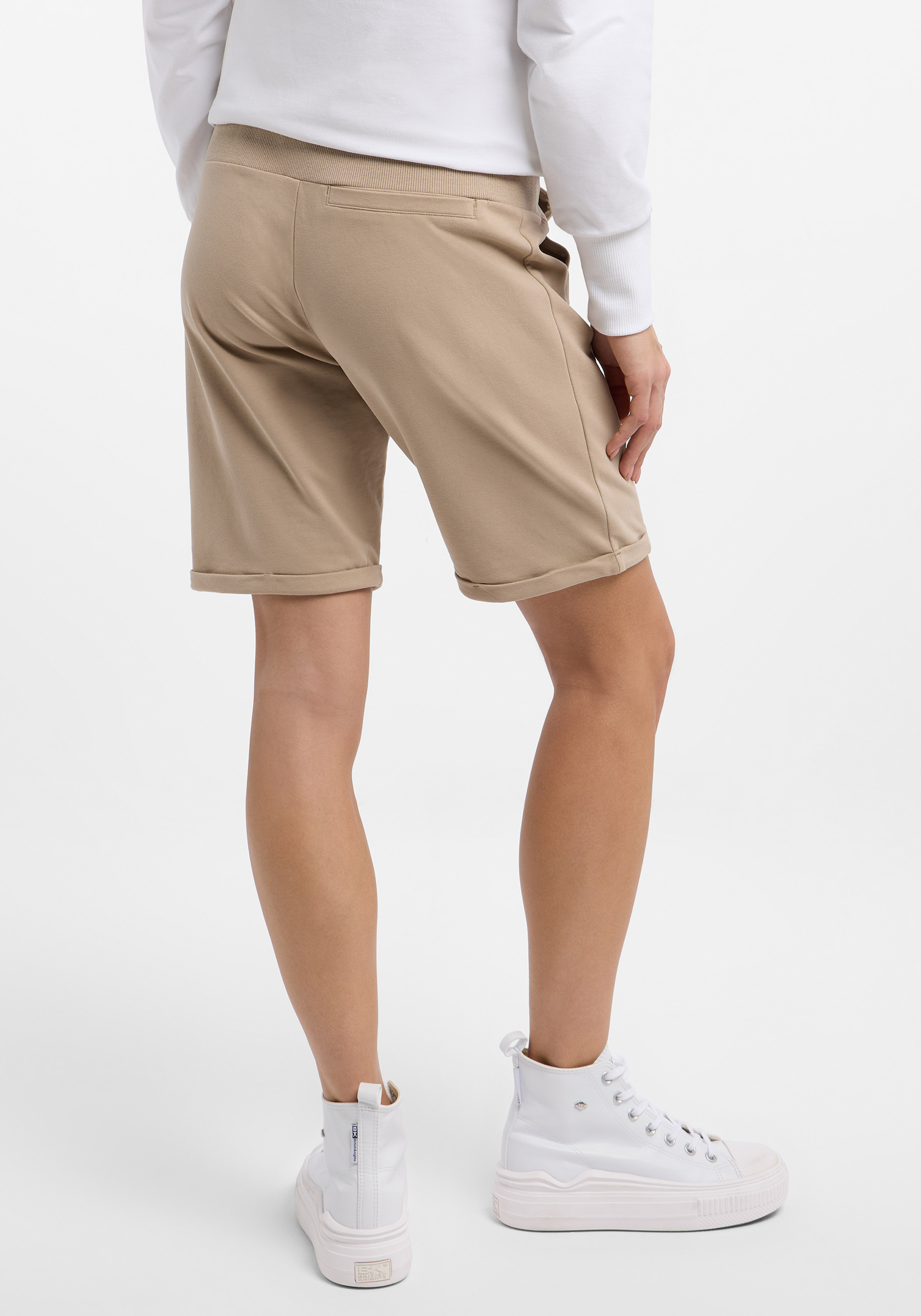 ELBSAND KURZE HOSE, BRINJANA, BEIGE von Elbsand bei Conquest. Artikel ELB 70223/2180.