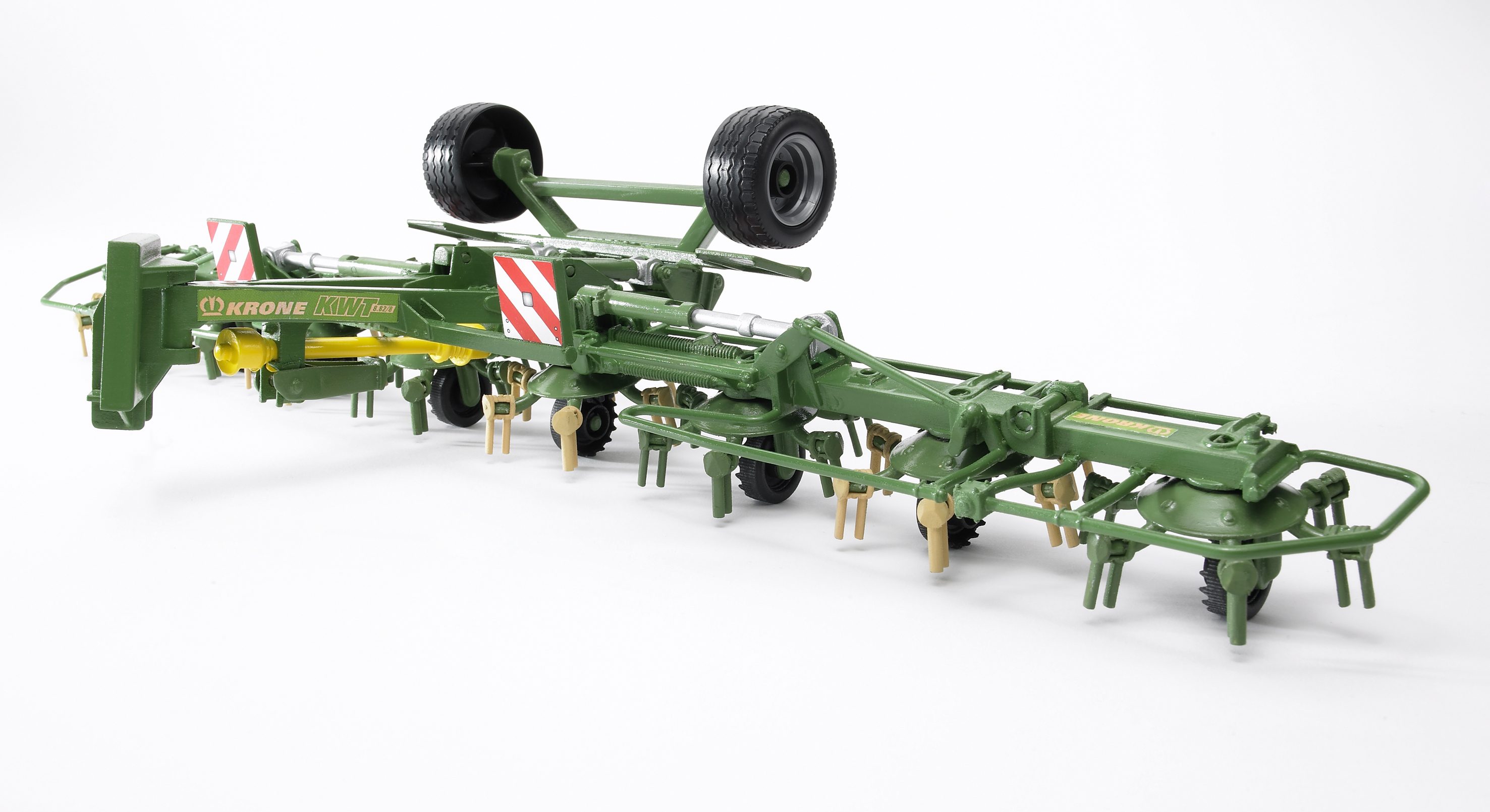 BRUDER 02224 - Krone Zettwender KWT 8.82 - Bild 6 BRUDER 02224 - Krone Zettwender KWT 8.82 - Bild 6