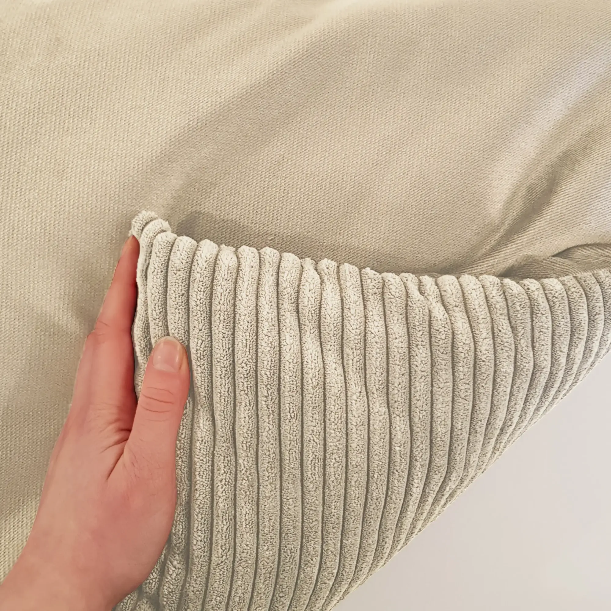Rohrschneider RS 22341 Tierbett Cordstoff breit – Tierbett mit Wendekissen GR.1 Rohrschneider RS 22341 Tierbett Cordstoff breit – Tierbett mit Wendekissen GR.1