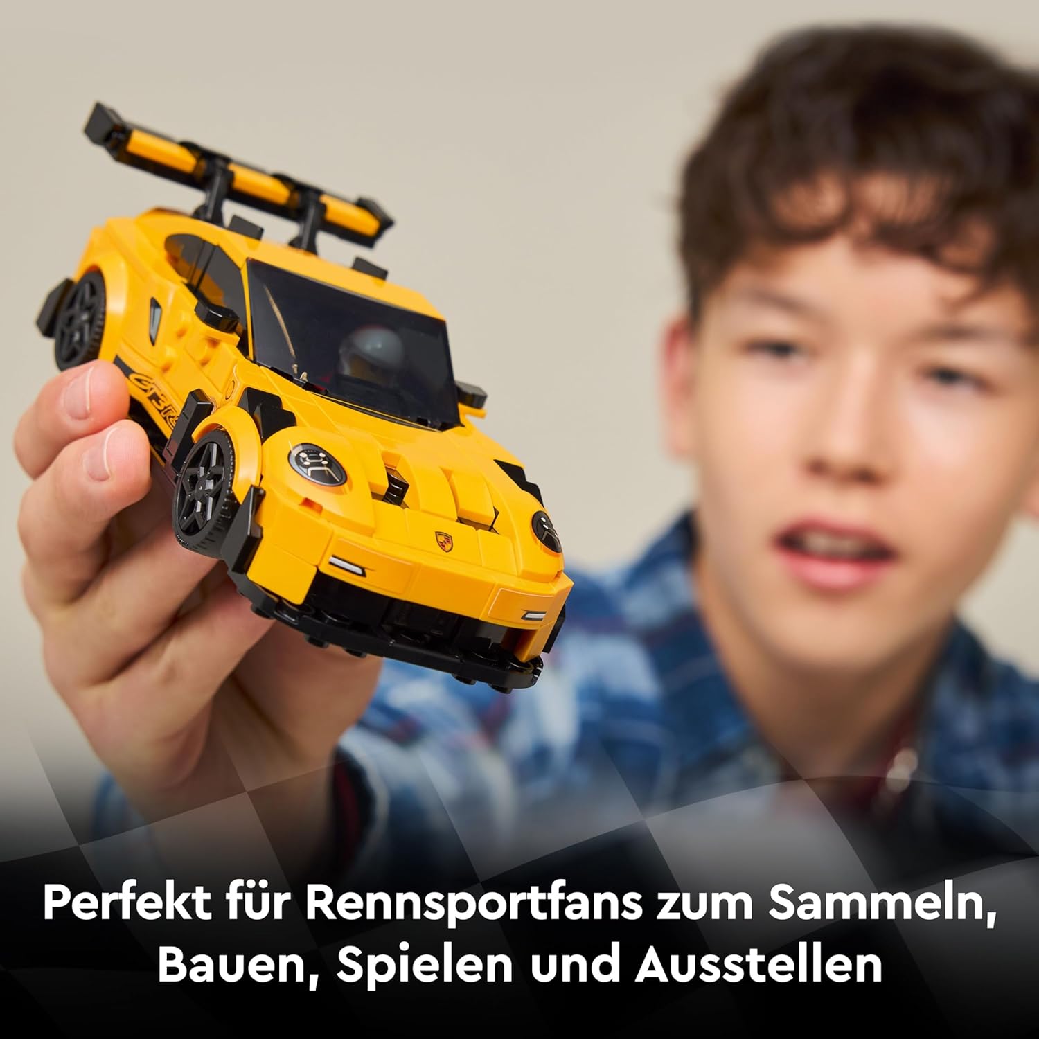 LEGO 76918 Speed Champions McLaren Solus GT & McLaren F1 LM Doppelset LEGO Speed Champions 76918 McLaren Solus GT in Weiß und McLaren F1 LM in Orange mit zwei Rennfahrer-Minifiguren