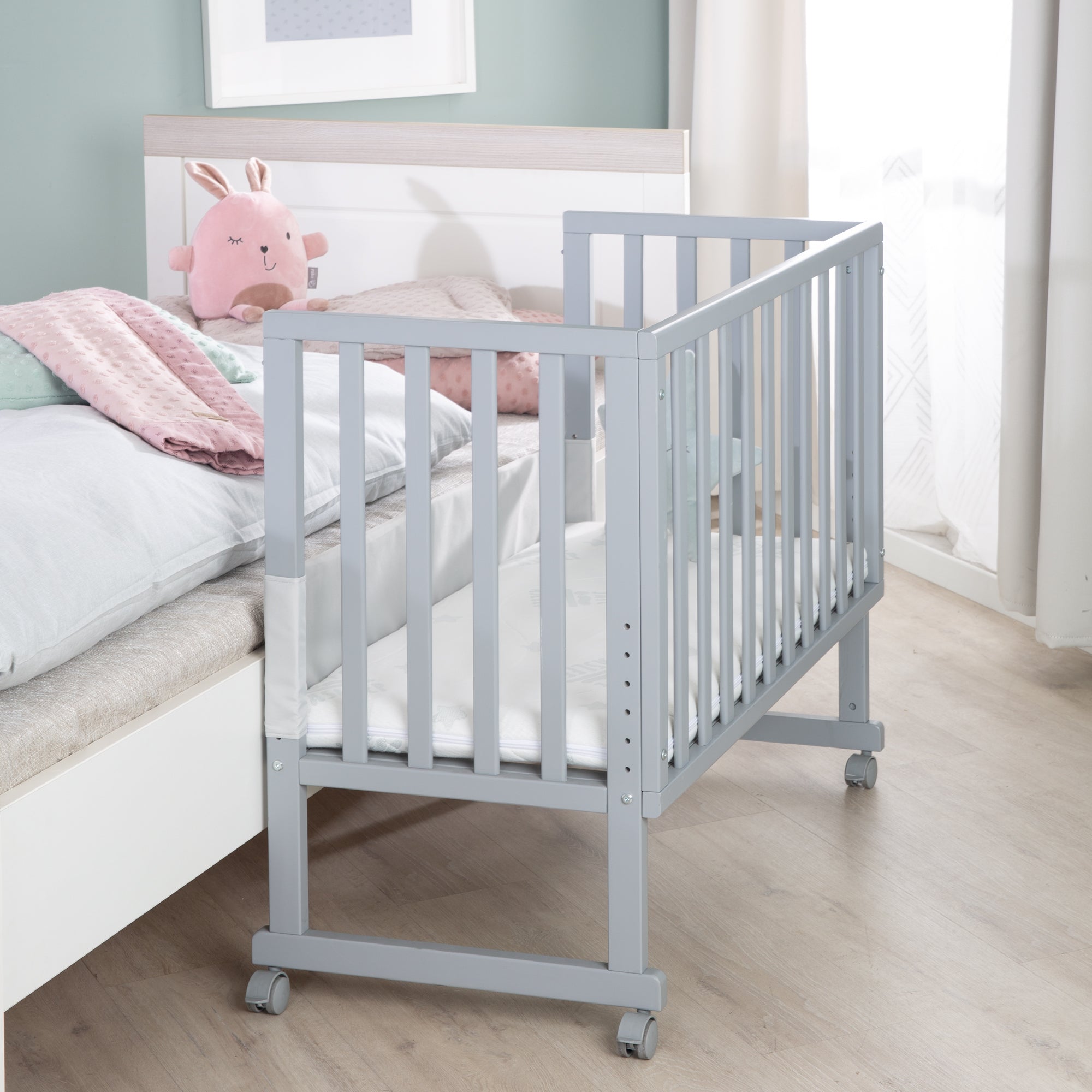 Roba 8961TP8V230 Stuben- Beistellbett 3in1, Barriere grau taupe – Stubenbetten - Bild 2 Roba 8961TP8V230 Stuben- Beistellbett 3in1, Barriere grau taupe – Stubenbetten - Produktbild 2