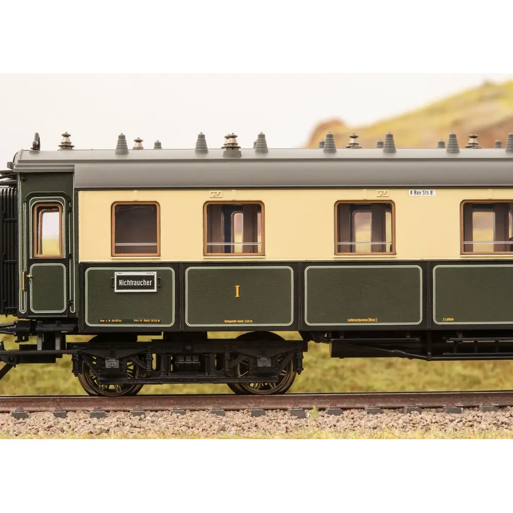 Märklin 26360 H0 Schnellzug-Set bayr.m.S 3/6 Märklin 26360 H0 Schnellzug-Set bayr.m.S 3/6