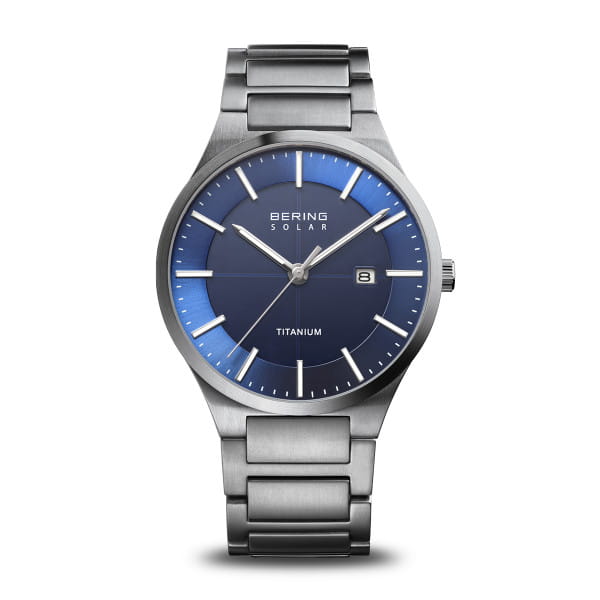 Bering 15239-777 Herrenuhr, Titan/Solar, Silber/Blau