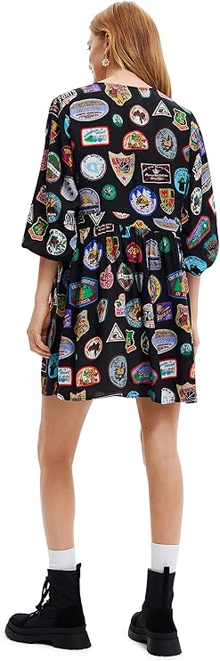 Desigual Damen Kleid - Schwarzes Kleid mit buntem Abzeichen-Print 22WWVW712000 GR. XL Bluse, Erwachsener, Weiblich, Person, Frau