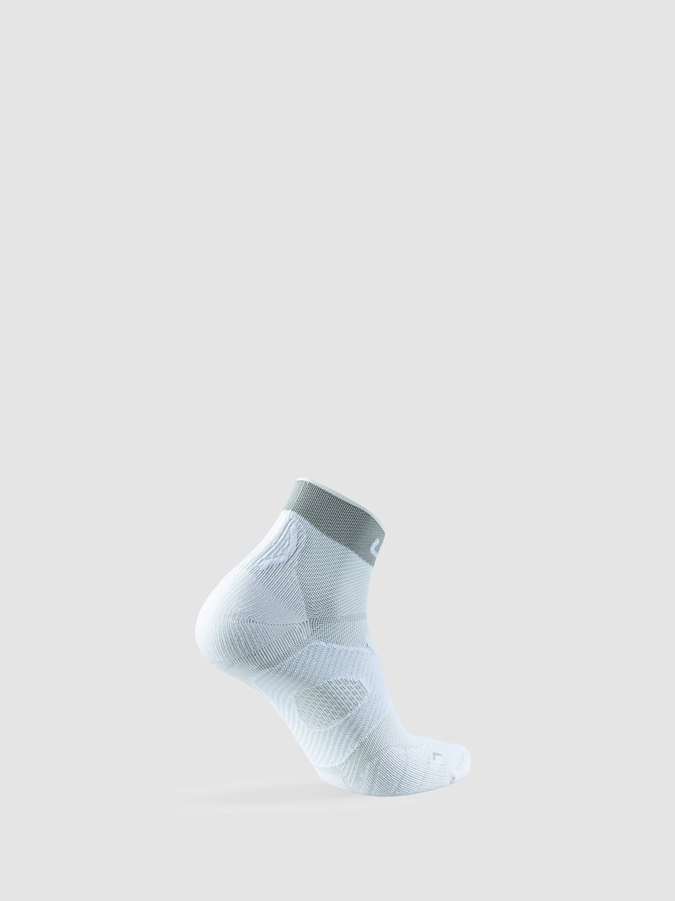 UYN Damen Laufsocken Runner's One Low Cut S100309S027 - Weiß/Silber GR. 35/36 UYN Damen Laufsocken Runner's One Low Cut S100309S027 - Weiß/Silber GR. 35/36