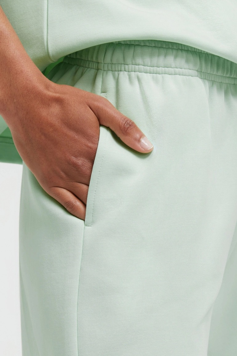 SENSES Sweatshorts PAL:MAS aus Interlock pastel lime