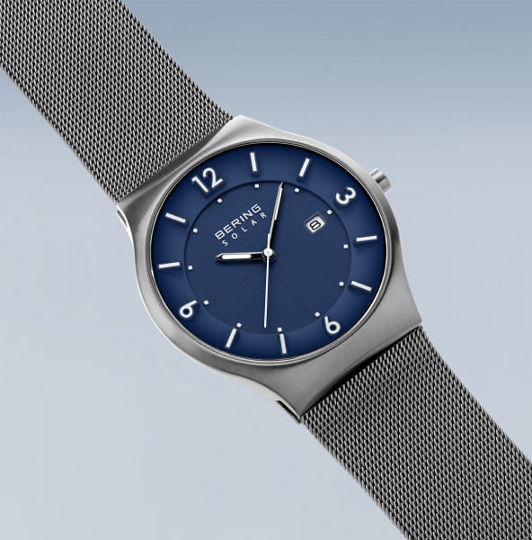 Bering 14440-007 Herrenuhr, Milanaise/Solar, Silber