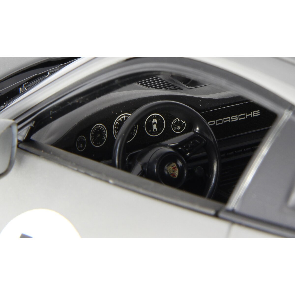 JAMARA Porsche 911 Sport Classic 1:16 grau 2,4GHz ab 6 Jahren JAMARA Porsche 911 Sport Classic 1:16 grau 2,4GHz ab 6 Jahren